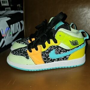 Nike Air Jordan 1 Mid SE GS "Clover" Kids Multicolor Sneakers Size 13c